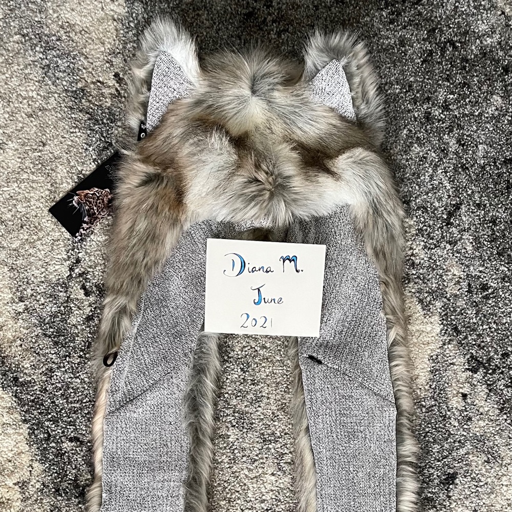 Timber Wolf Spirithood